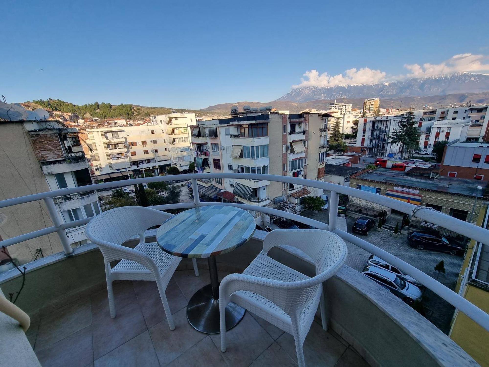 Kc Apartment Berat Buitenkant foto