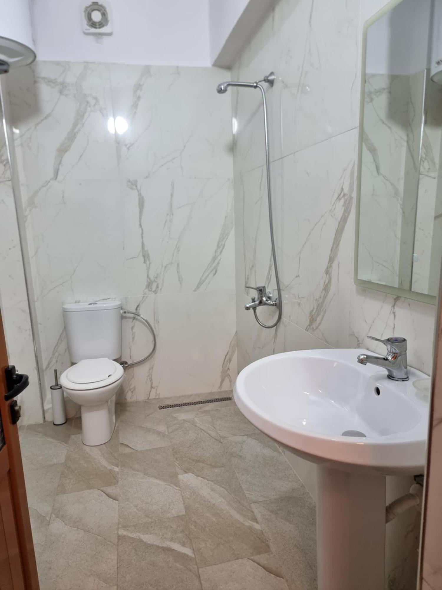 Kc Apartment Berat Buitenkant foto